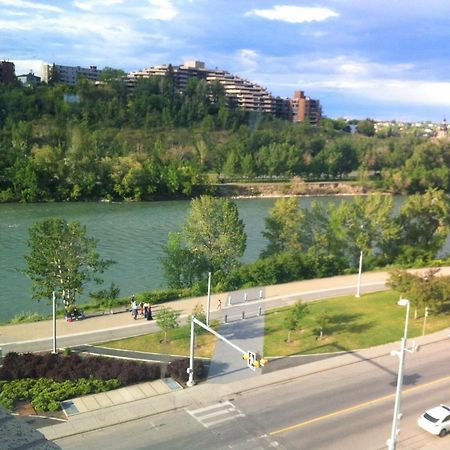 Amicable, Cozy, High Speed Internet, Sleeps 2 Riverview Downtown Apartment YYC Exterior foto