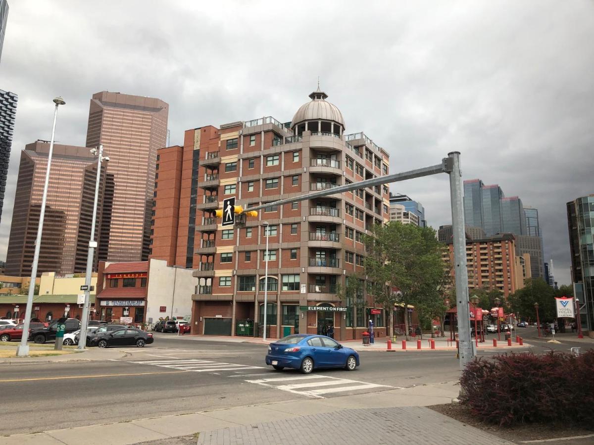 Amicable, Cozy, High Speed Internet, Sleeps 2 Riverview Downtown Apartment YYC Exterior foto